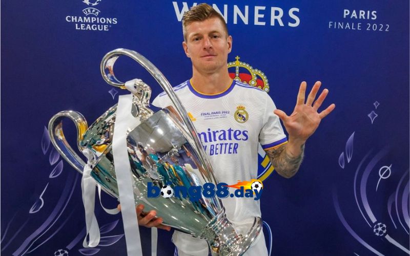Tổng quan về cầu thủ Toni Kroos